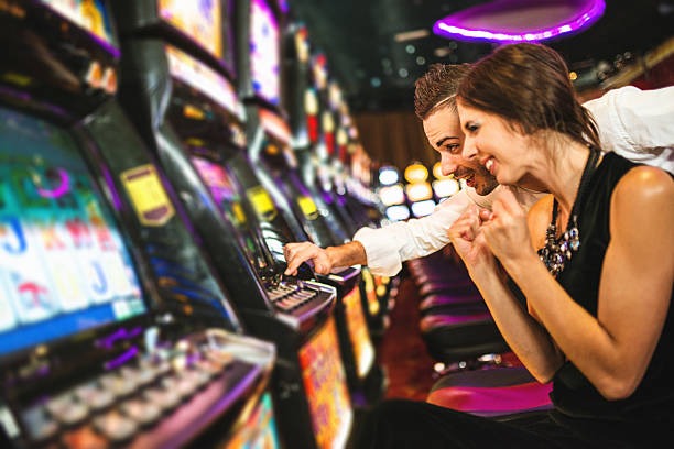 Live-dealer table paito records for blackjack and roulette